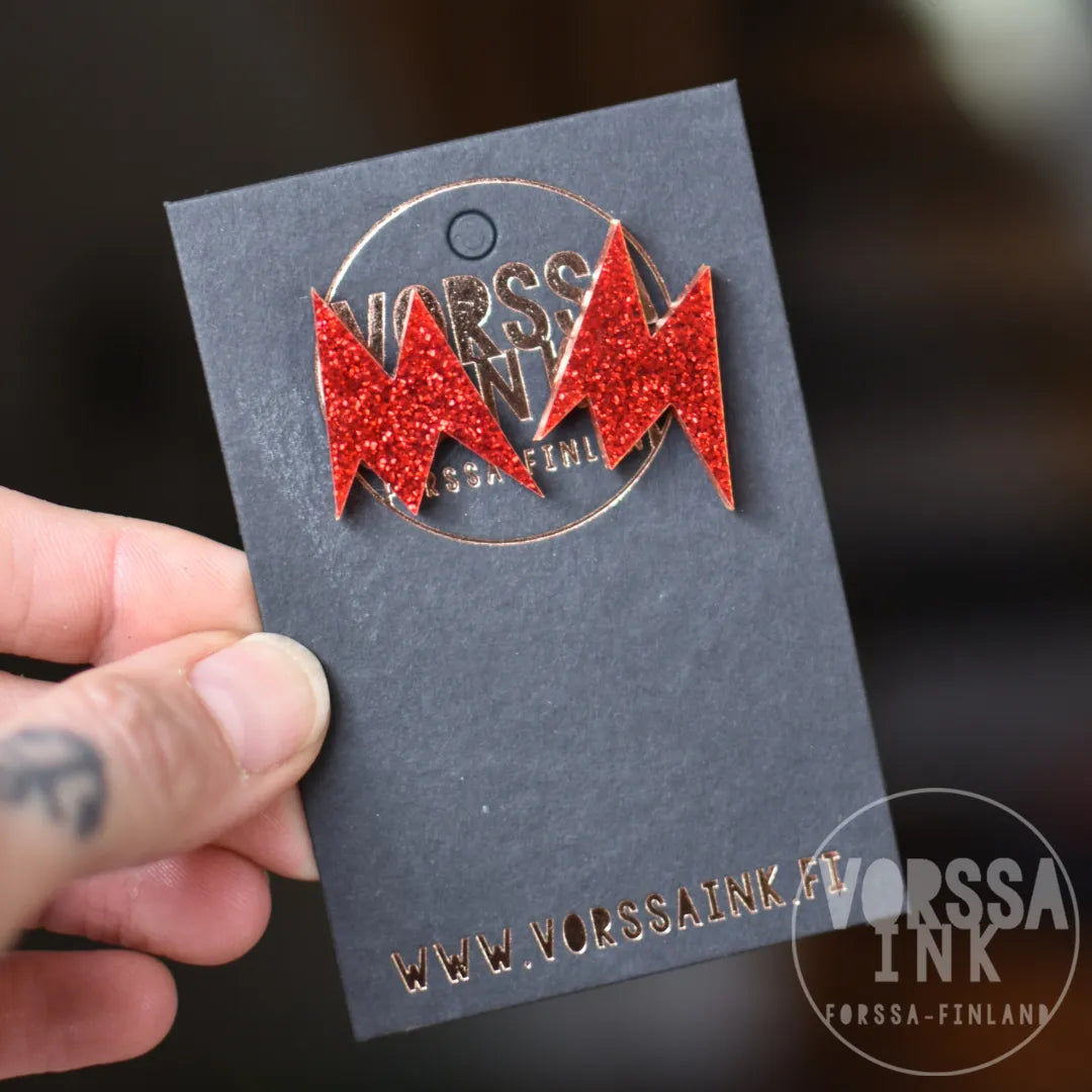Maija Vilkkumaa korvikset | Vorssa Ink